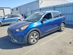 KNDCC3LC8J5161762 2018 KIA NIRO