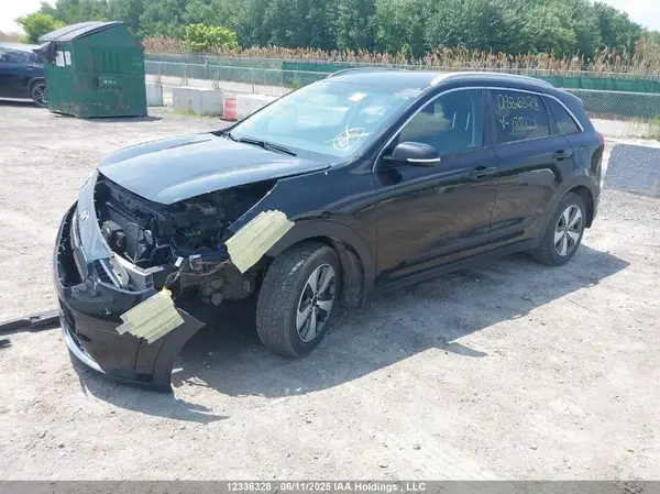 KNDCC3LC8J5188122 2018 KIA NIRO - Image 2