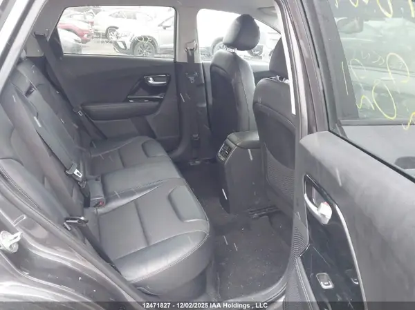 KNDCC3LC8J5202021 2018 KIA NIRO - Image 8