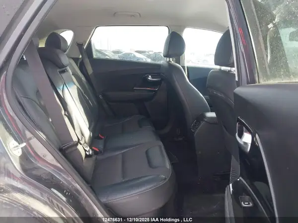 KNDCC3LC8K5247607 2019 KIA NIRO - Image 8