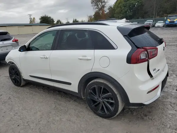 KNDCC3LC8K5253259 2019 KIA NIRO - Image 2