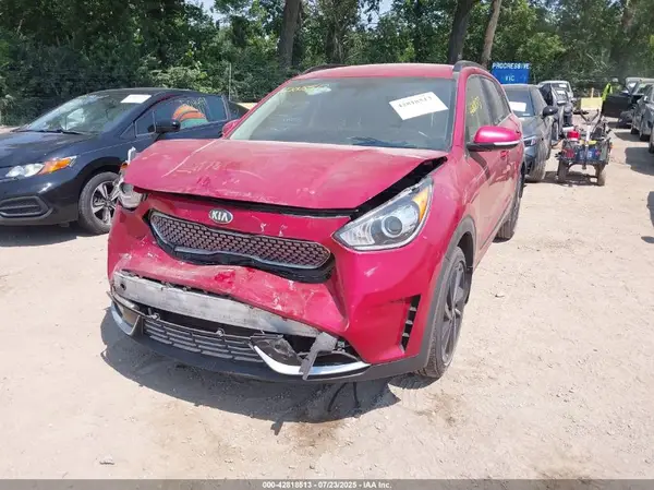 KNDCC3LC8K5257554 2019 KIA NIRO - Image 2