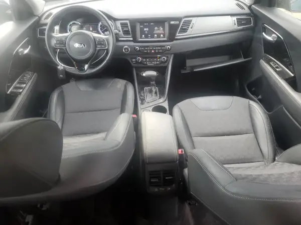 KNDCC3LC8K5303822 2019 KIA NIRO - Image 8