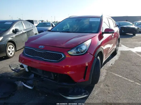 KNDCC3LC8K5326923 2019 KIA NIRO - Image 2