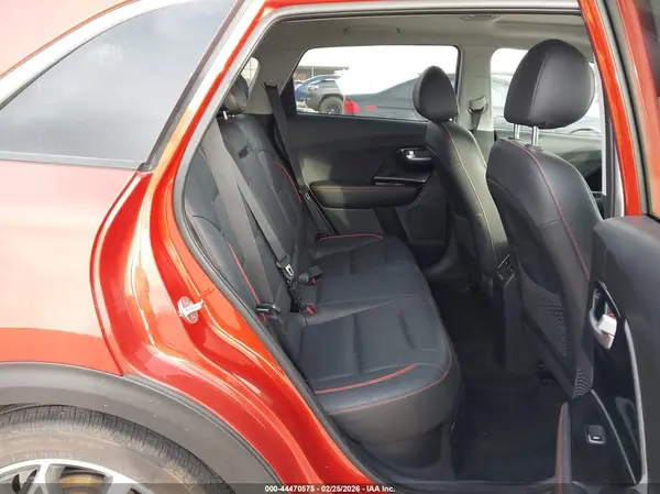 KNDCC3LC8L5393247 2020 KIA NIRO - Image 8