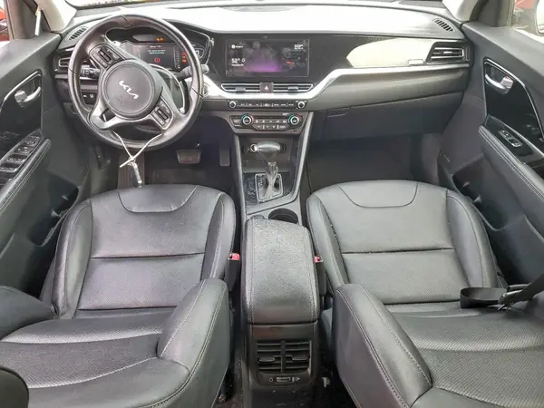 KNDCC3LC8N5545515 2022 KIA NIRO - Image 8