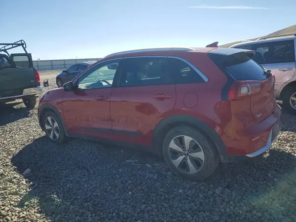 KNDCC3LC9H5038093 2017 KIA NIRO - Image 2
