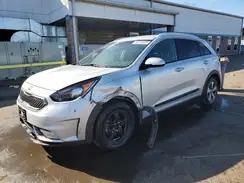 KNDCC3LC9H5047781 2017 KIA NIRO