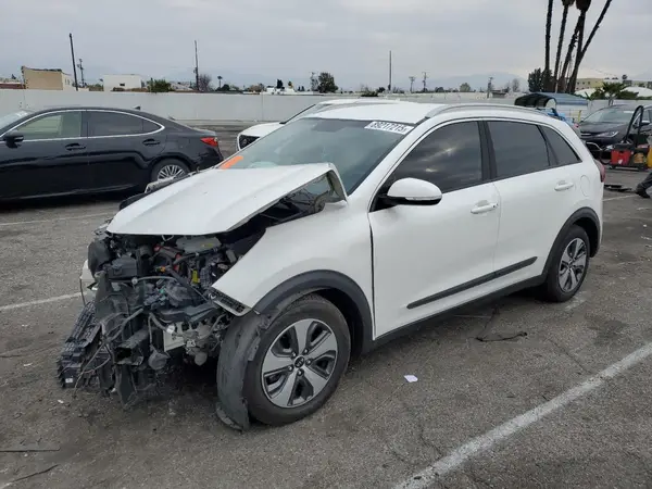 KNDCC3LC9H5055556 2017 KIA NIRO - Image 1