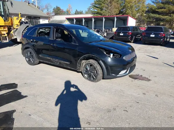 KNDCC3LC9H5067108 2017 KIA NIRO - Image 1