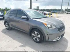 KNDCC3LC9H5069375 2017 KIA NIRO