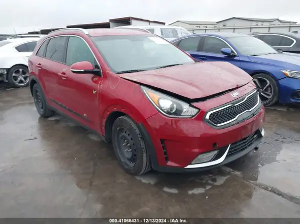 KNDCC3LC9H5070798 2017 KIA NIRO - Image 1