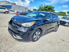 KNDCC3LC9J5110545 2018 KIA NIRO