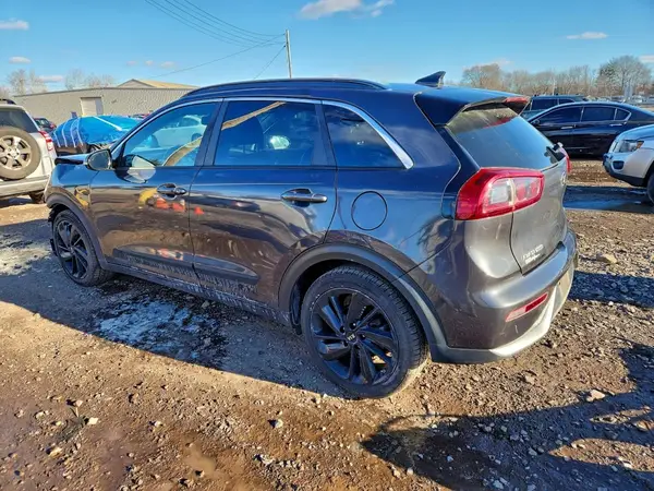 KNDCC3LC9J5135638 2018 KIA NIRO - Image 2
