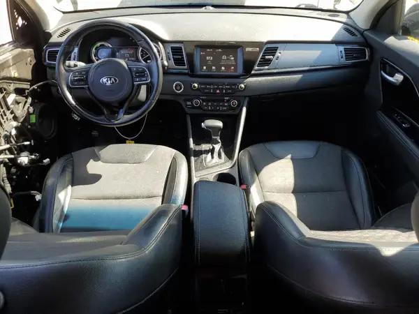KNDCC3LC9J5139463 2018 KIA NIRO - Image 8