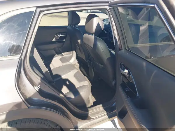 KNDCC3LC9J5145151 2018 KIA NIRO - Image 8