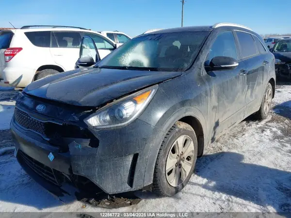 KNDCC3LC9J5170499 2018 KIA NIRO - Image 2