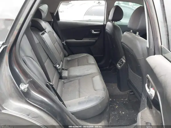 KNDCC3LC9J5188016 2018 KIA NIRO - Image 8