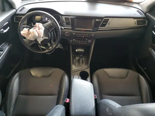 KNDCC3LC9K5225020 2019 KIA NIRO - Image 8