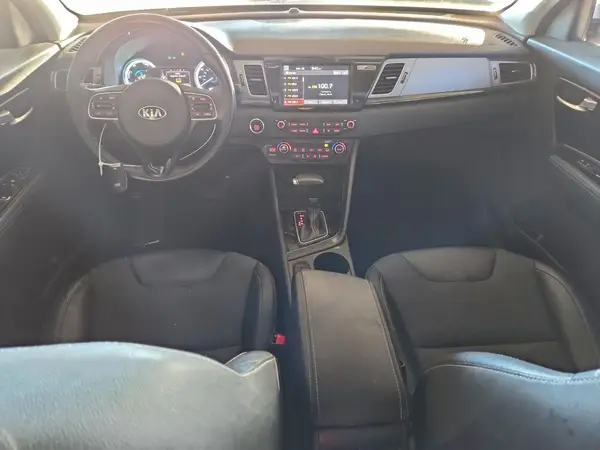 KNDCC3LC9K5249656 2019 KIA NIRO - Image 8
