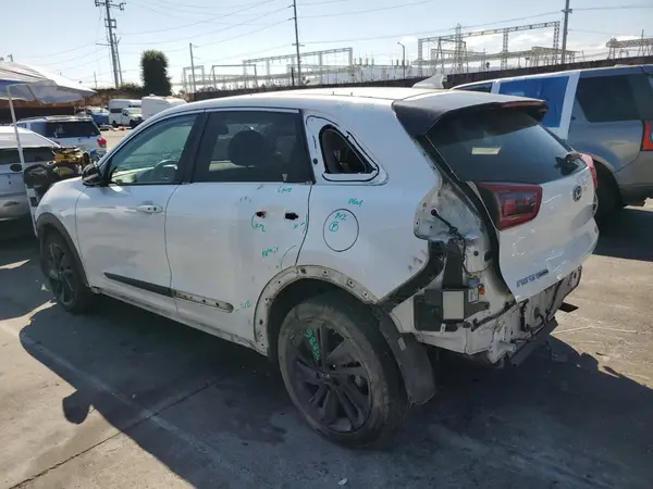 KNDCC3LC9K5251343 2019 KIA NIRO - Image 2