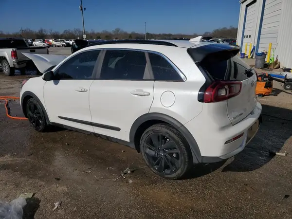 KNDCC3LC9K5253657 2019 KIA NIRO - Image 2