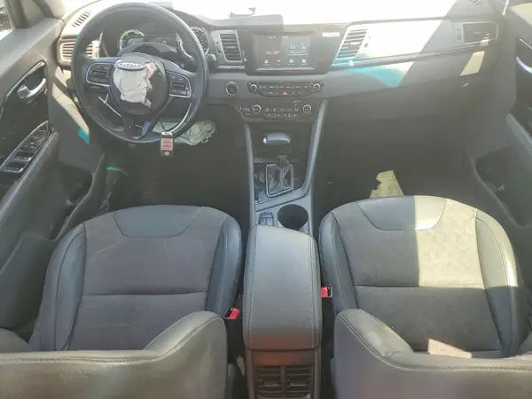 KNDCC3LC9K5282155 2019 KIA NIRO - Image 8