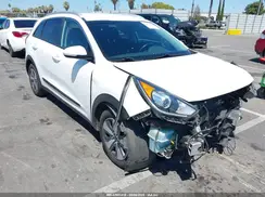 KNDCC3LC9K5298582 2019 KIA NIRO