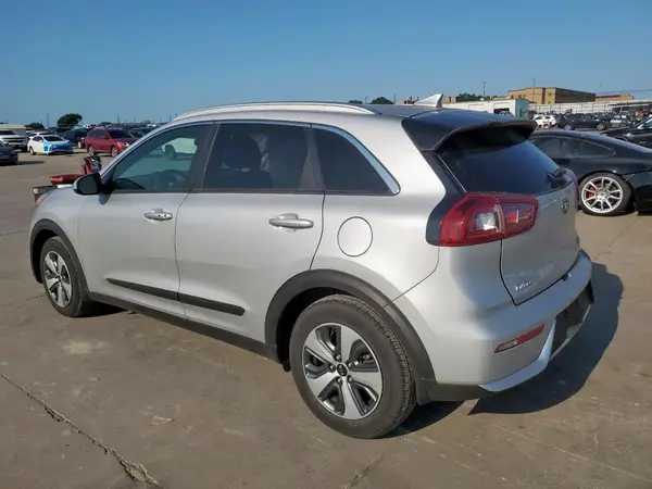 KNDCC3LC9K5337204 2019 KIA NIRO - Image 2