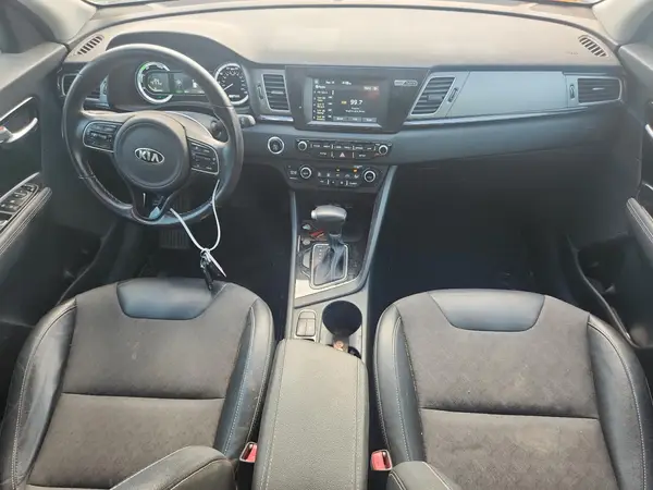 KNDCC3LC9K5356528 2019 KIA NIRO - Image 8