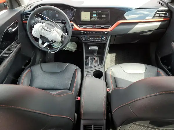 KNDCC3LC9L5423419 2020 KIA NIRO - Image 8