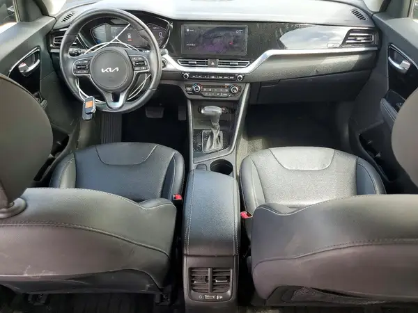 KNDCC3LC9N5547547 2022 KIA NIRO - Image 8