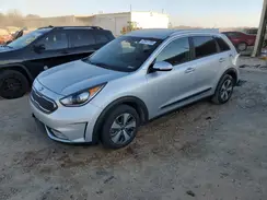 KNDCC3LCXH5037244 2017 KIA NIRO