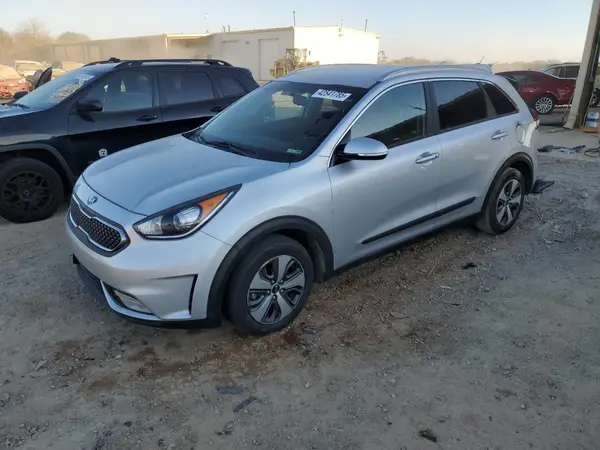 KNDCC3LCXH5037244 2017 KIA NIRO - Image 1