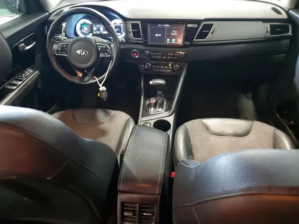 KNDCC3LCXH5050303 2017 KIA NIRO - Image 8