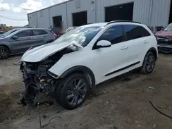 KNDCC3LCXH5052083 2017 KIA NIRO