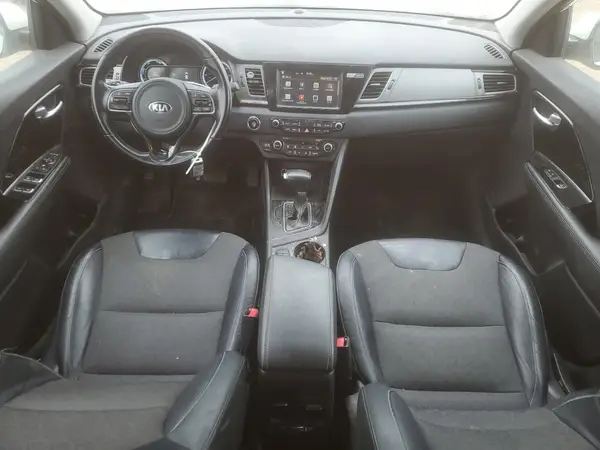 KNDCC3LCXH5053055 2017 KIA NIRO - Image 8