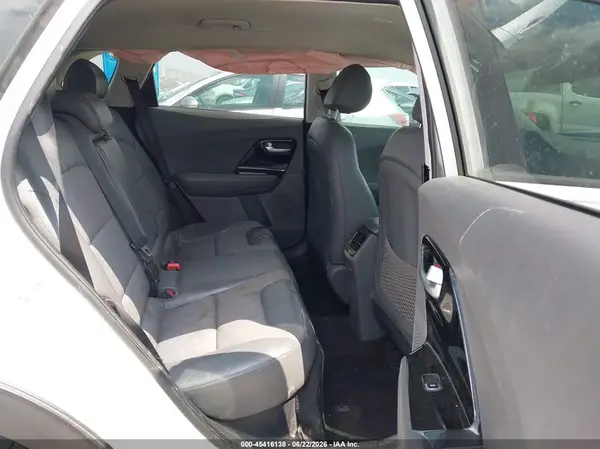 KNDCC3LCXH5066209 2017 KIA NIRO - Image 8