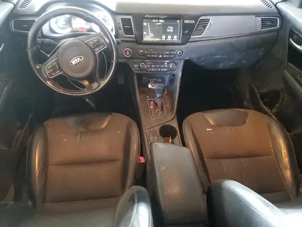 KNDCC3LCXH5068557 2017 KIA NIRO - Image 8