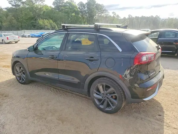 KNDCC3LCXH5069594 2017 KIA NIRO - Image 2
