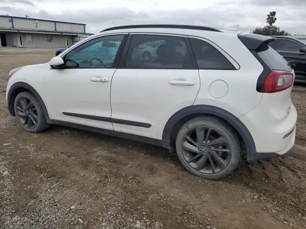KNDCC3LCXH5070521 2017 KIA NIRO - Image 2