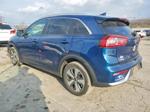 KNDCC3LCXH5074763 2017 KIA NIRO - Image 2