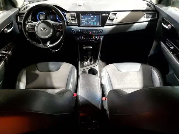 KNDCC3LCXH5083432 2017 KIA NIRO - Image 8