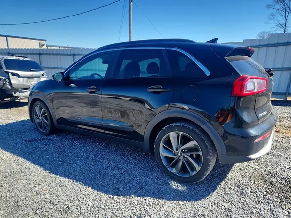 KNDCC3LCXH5089019 2017 KIA NIRO - Image 2