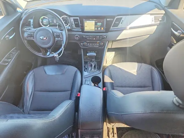 KNDCC3LCXH5089019 2017 KIA NIRO - Image 8