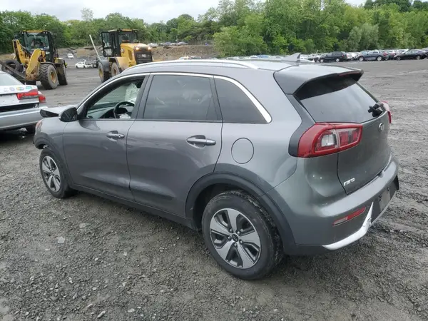 KNDCC3LCXH5090767 2017 KIA NIRO - Image 2