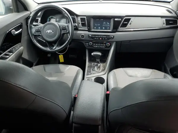 KNDCC3LCXH5096116 2017 KIA NIRO - Image 8