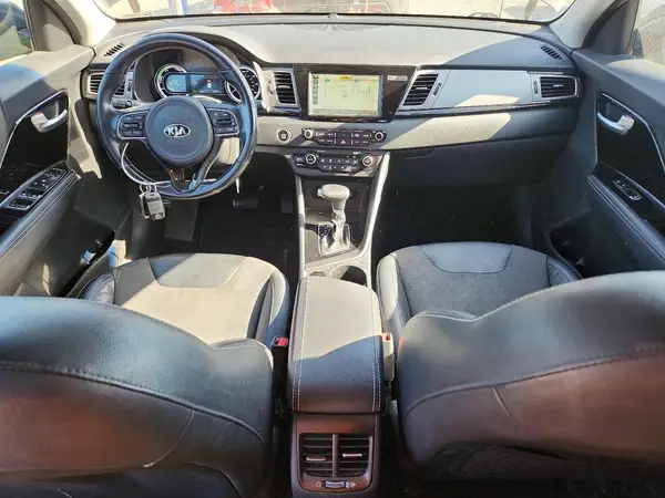 KNDCC3LCXJ5134451 2018 KIA NIRO - Image 8