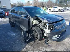 KNDCC3LCXJ5135065 2018 KIA NIRO