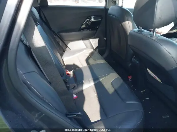 KNDCC3LCXJ5135065 2018 KIA NIRO - Image 8